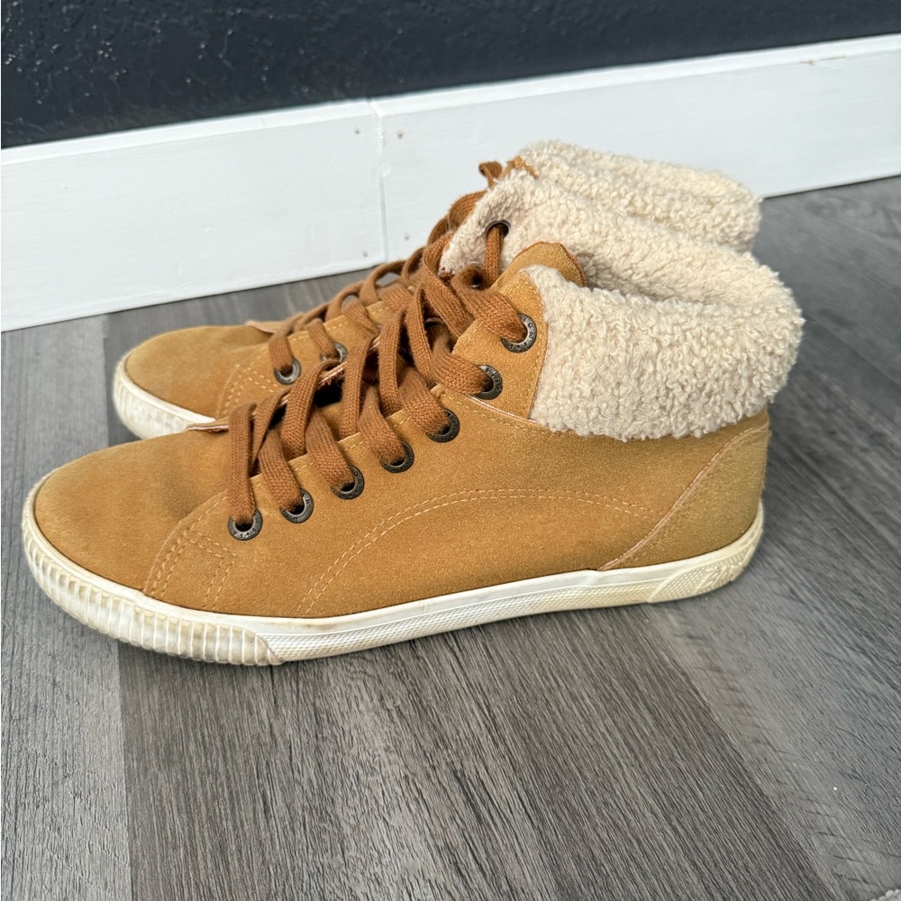 Blowfish Tan Ankle Boots with Cream Lining